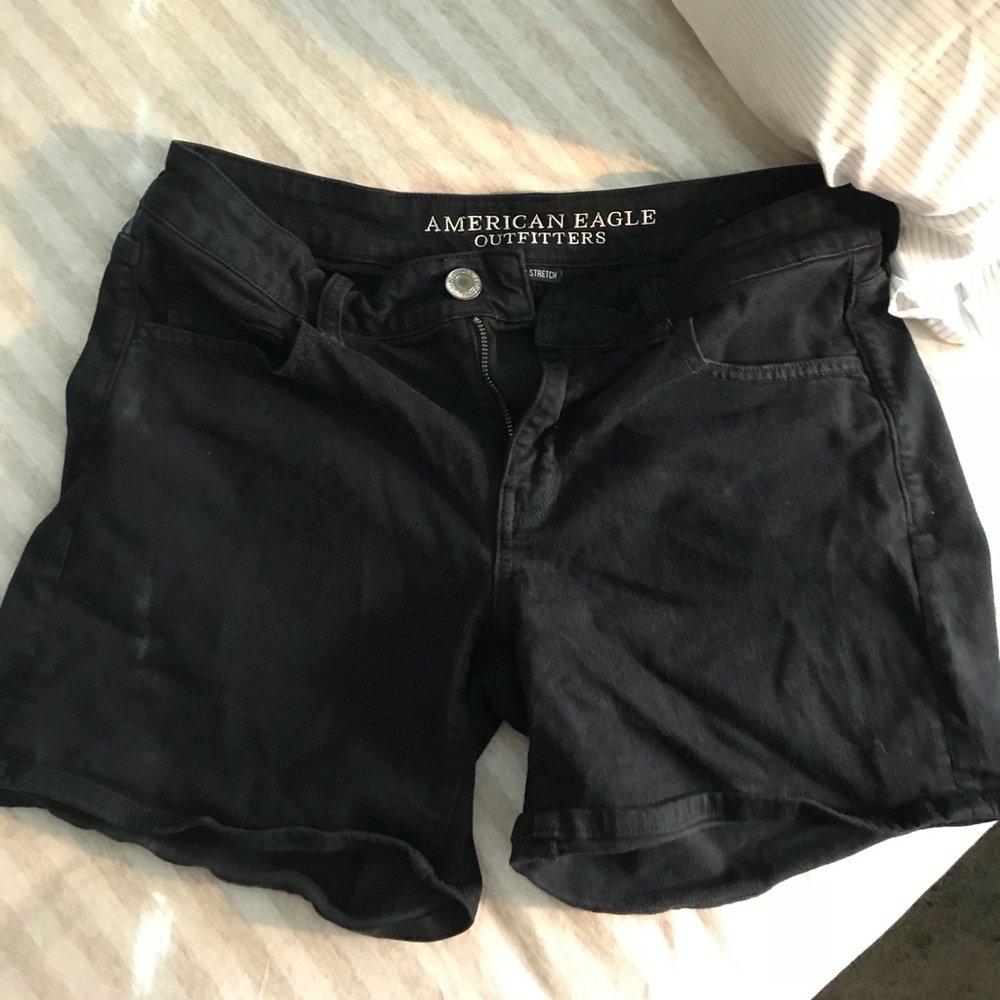 Mid length twill shorts